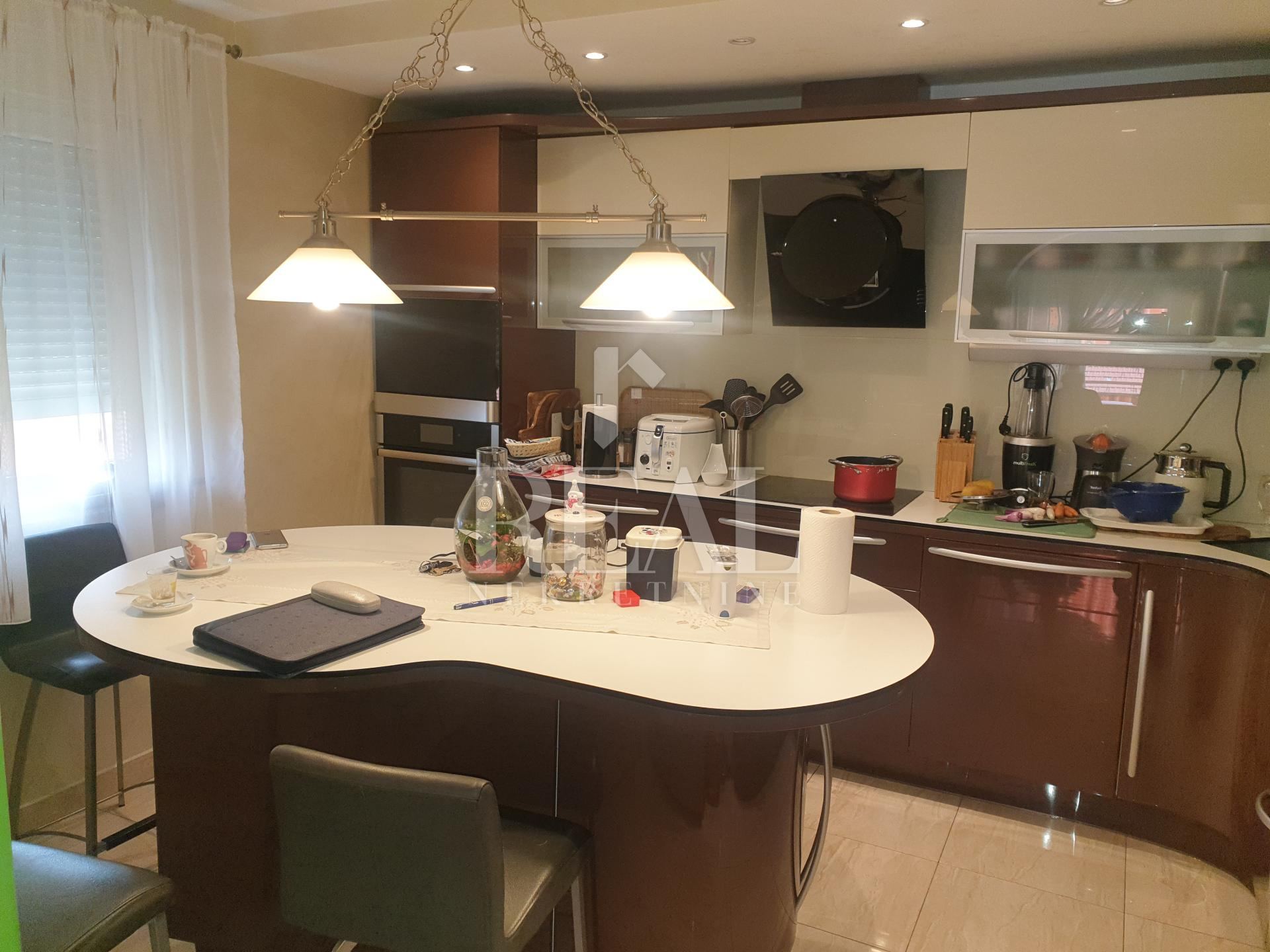 Stan u Rijeci, 109m², 4 sobe, slika 5