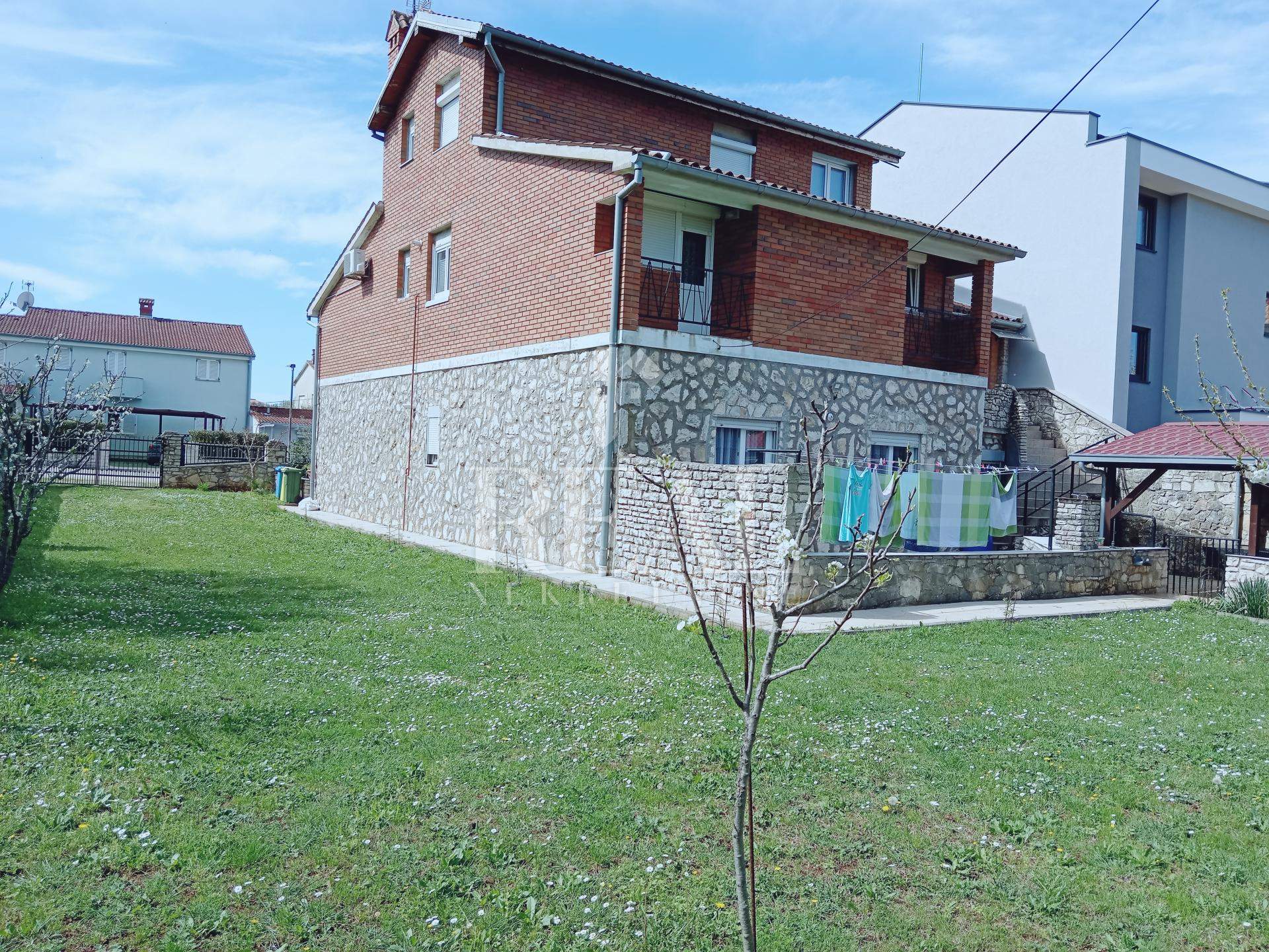 Casa u Fažani, 290m², 6 soba, slika 3