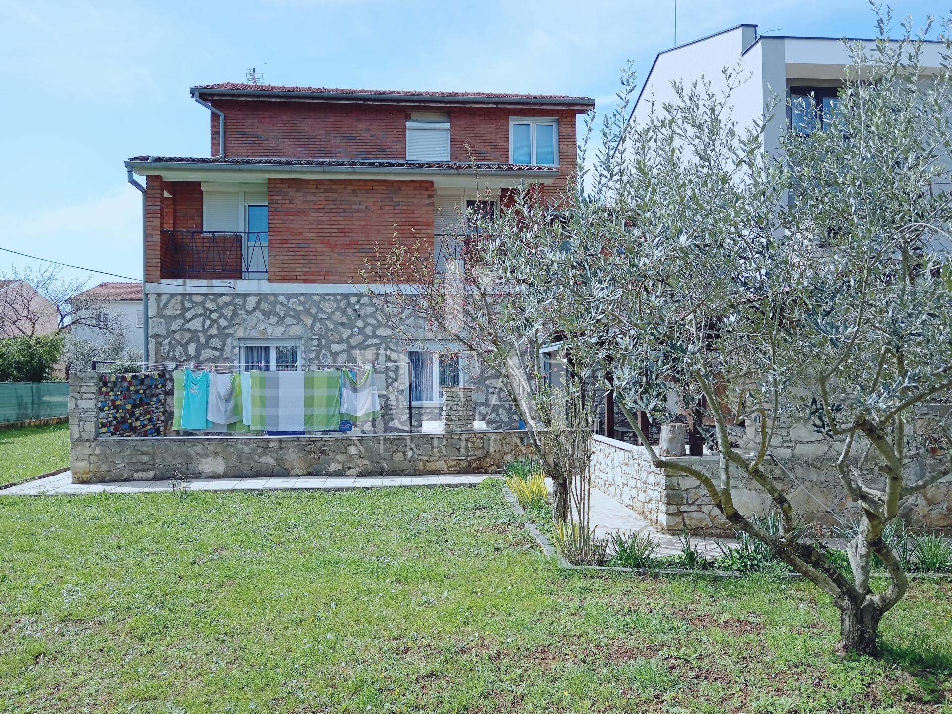 Casa u Fažani, 290m², 6 soba, slika 4