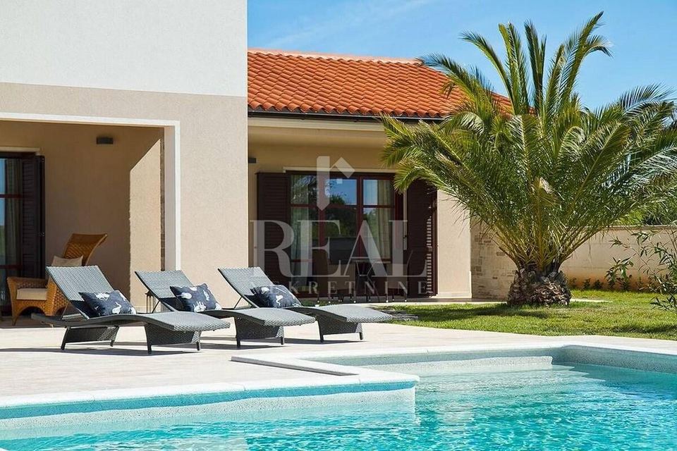 Casa u Svetvinčenatu, 400m², 3 sobe, slika 4