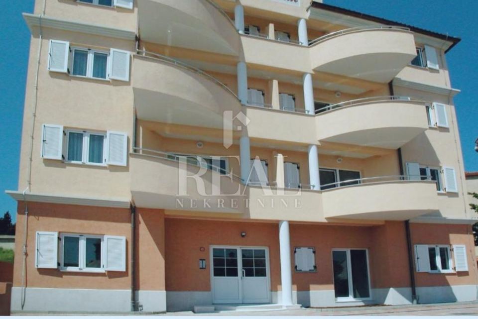 Locale commerciale u Medulinu, 860m², 26 soba, slika 5