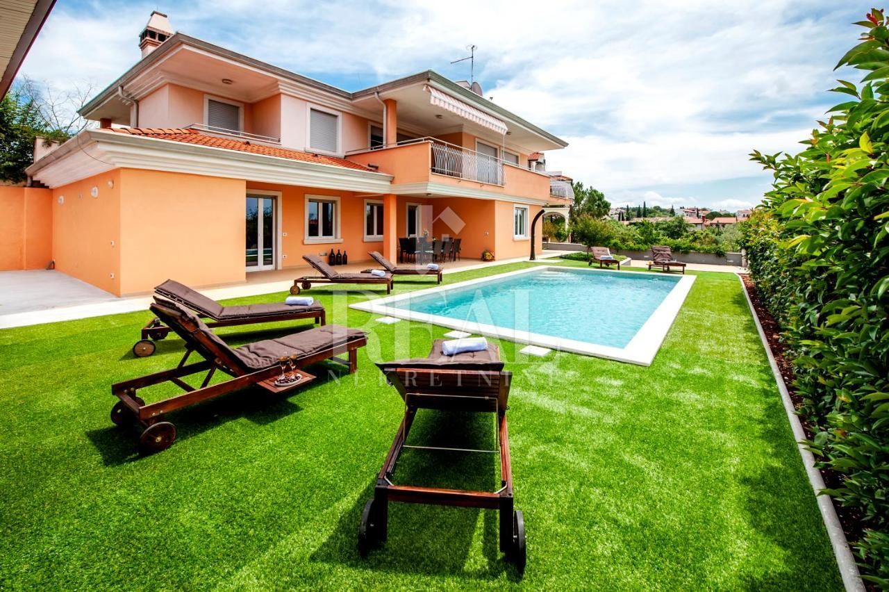 House u Rovinju, 550m², 4 sobe