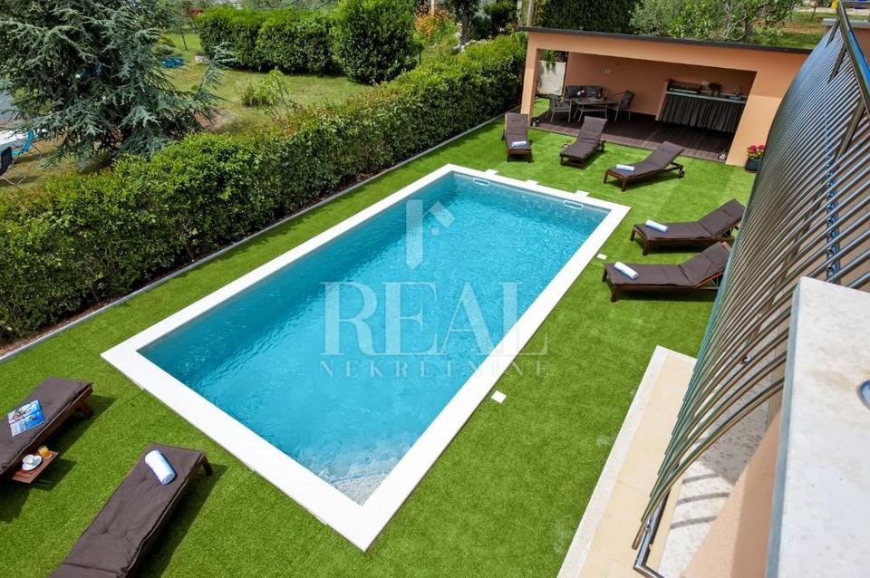 Kuća u Rovinju, 550m², 4 sobe, slika 4