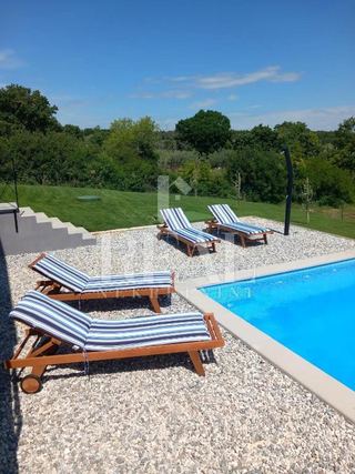 Casa u Marčani, 110m², 3 sobe, slika 2