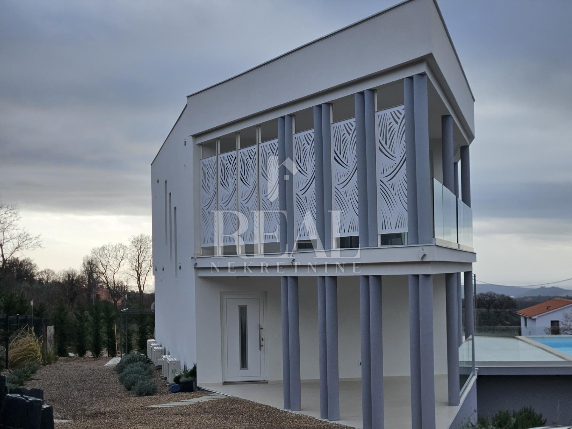 Casa u Raši, 223m², 3 sobe
