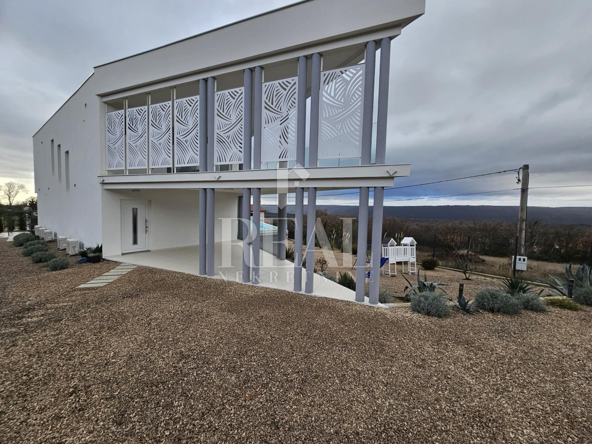 Kuća u Raši, 223m², 3 sobe, slika 3