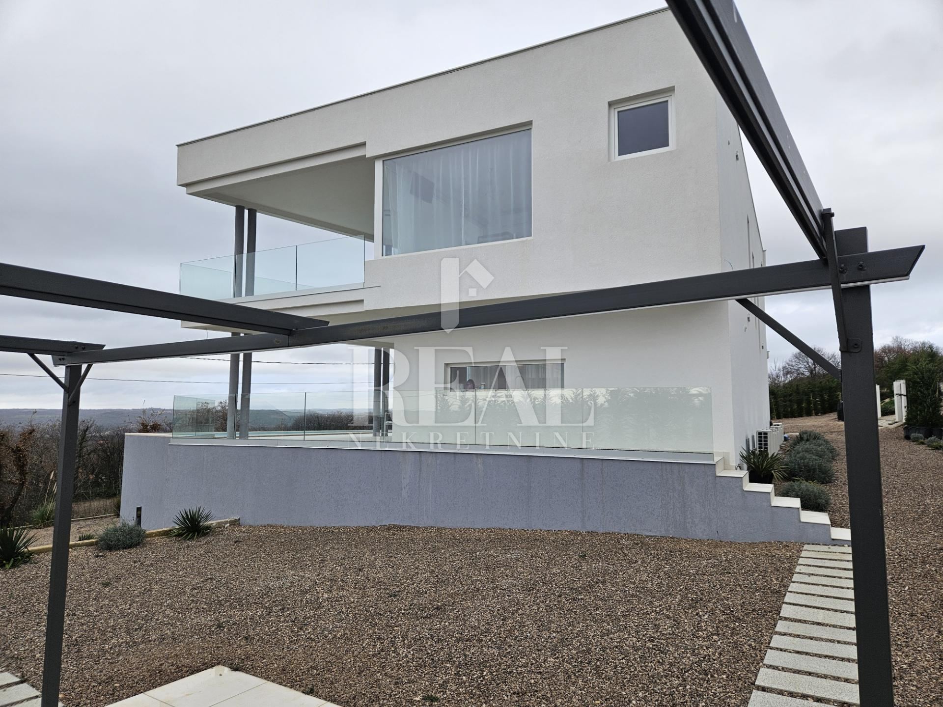 Kuća u Raši, 223m², 3 sobe, slika 4