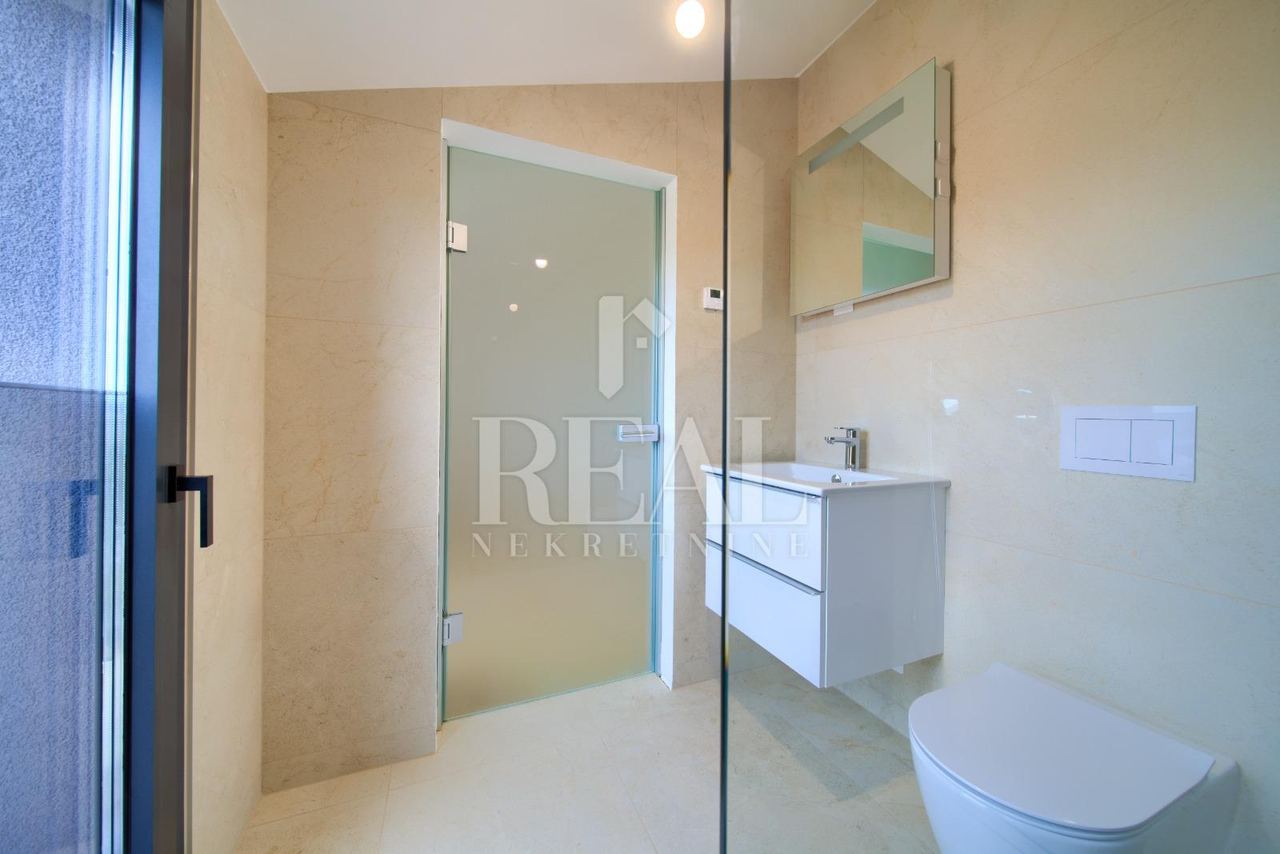 Stan u Krku, 71m², 2 sobe, slika 5