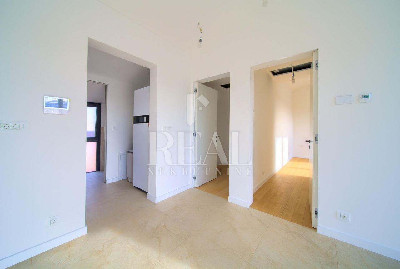 Apartment u Krku, 116m², 2 sobe, slika 5