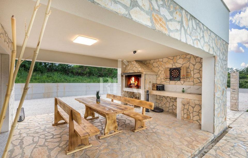 Casa u Svetvinčenatu, 234m², 3 sobe, slika 4