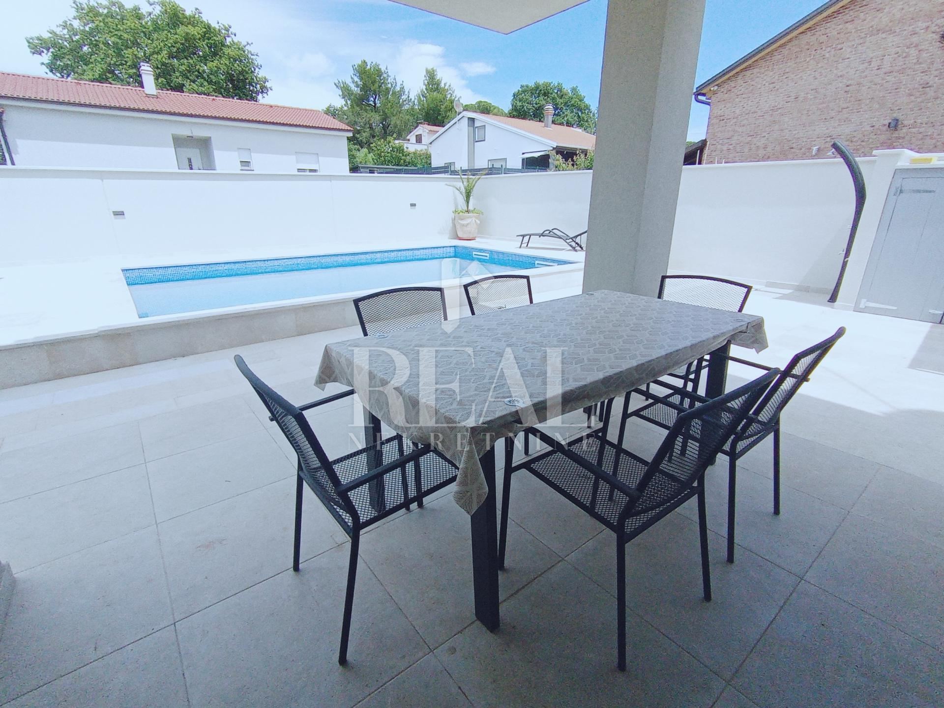 Kuća u Medulinu, 170m², 3 sobe, slika 5