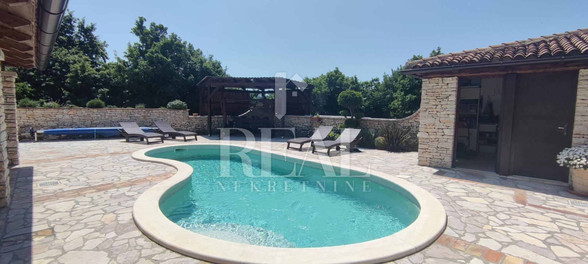 House u Barbanu, 150m², 3 sobe, slika 2