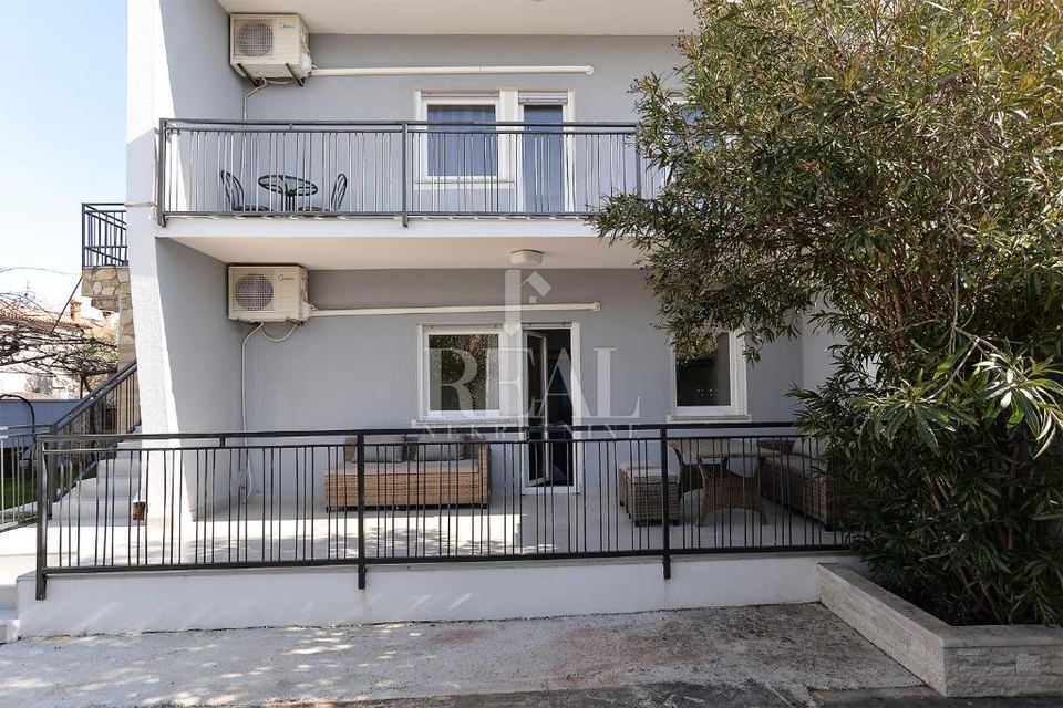 Kuća u Medulinu, 250m², 6 soba, slika 4