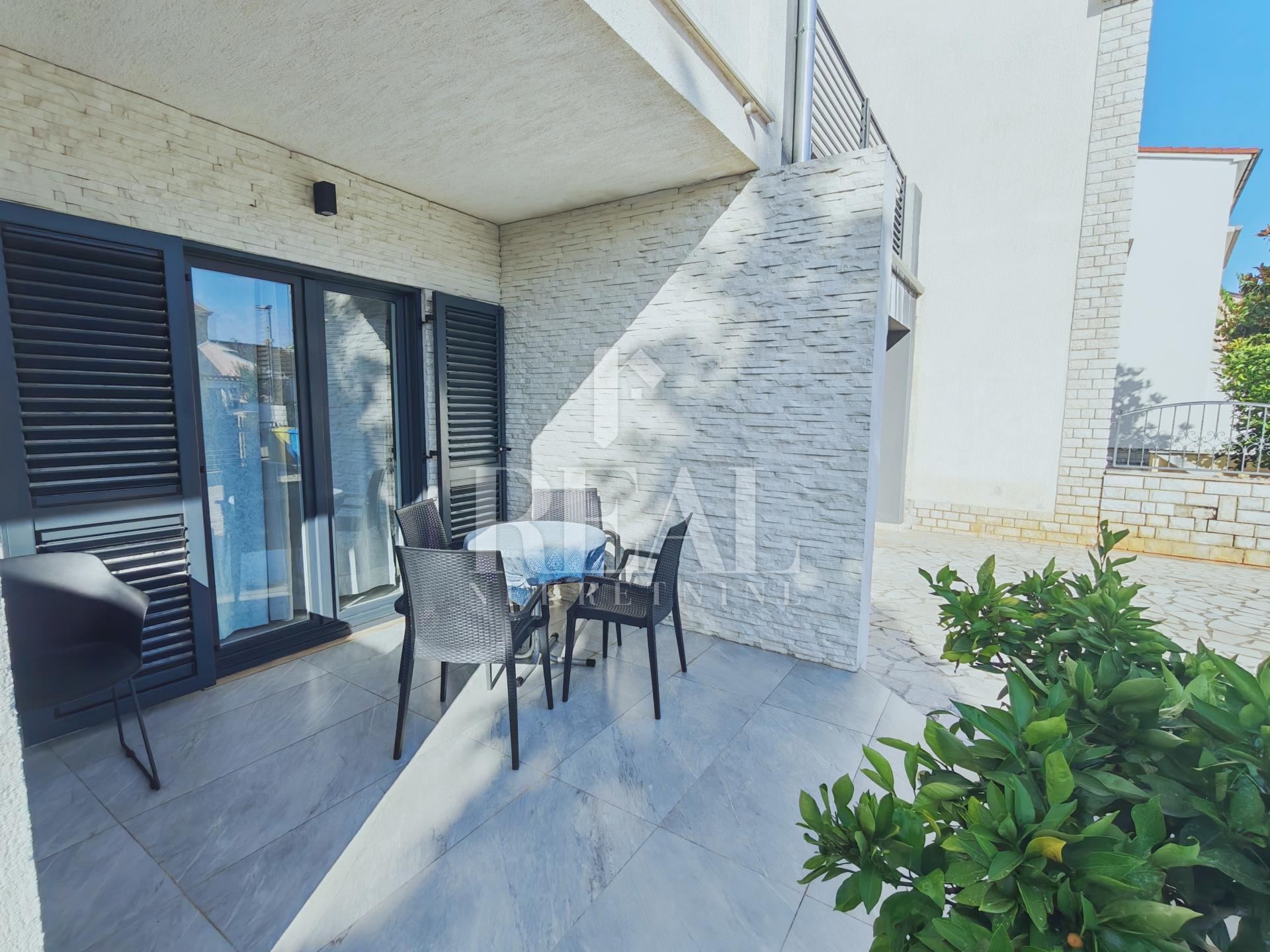 House u Fažani, 240m², 4 sobe, slika 2
