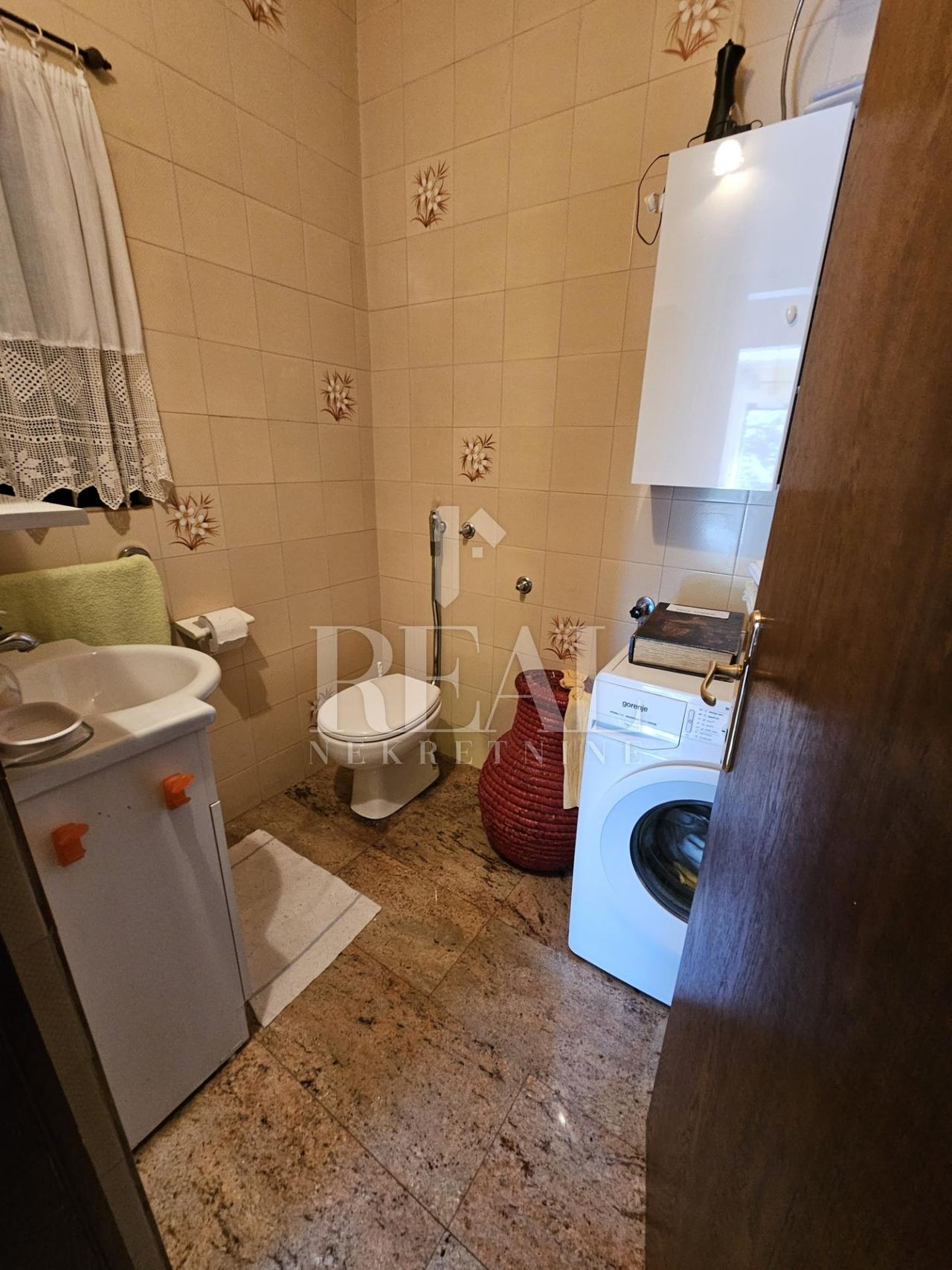 Kuća u Kostreni, 235m², 4 sobe, slika 5