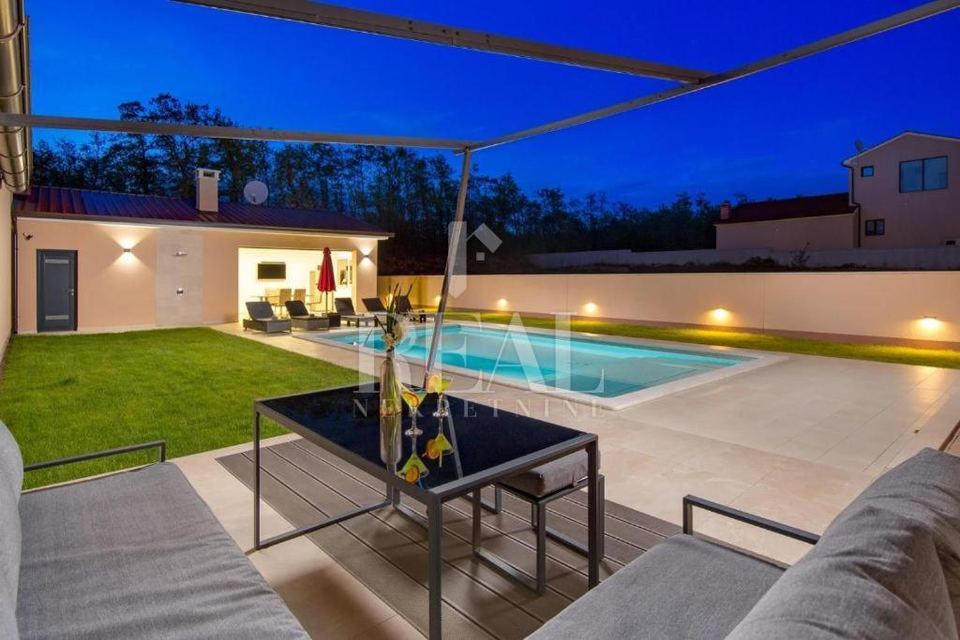 Casa u Svetvinčenatu, 133m², 3 sobe, slika 4