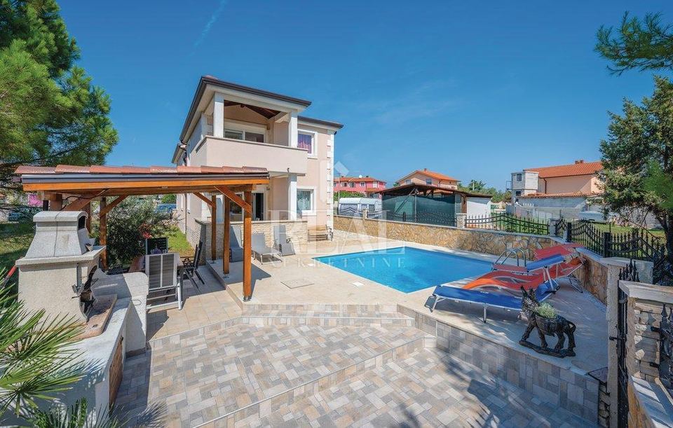 Casa u Fažani, 240m², 4 sobe, slika 3