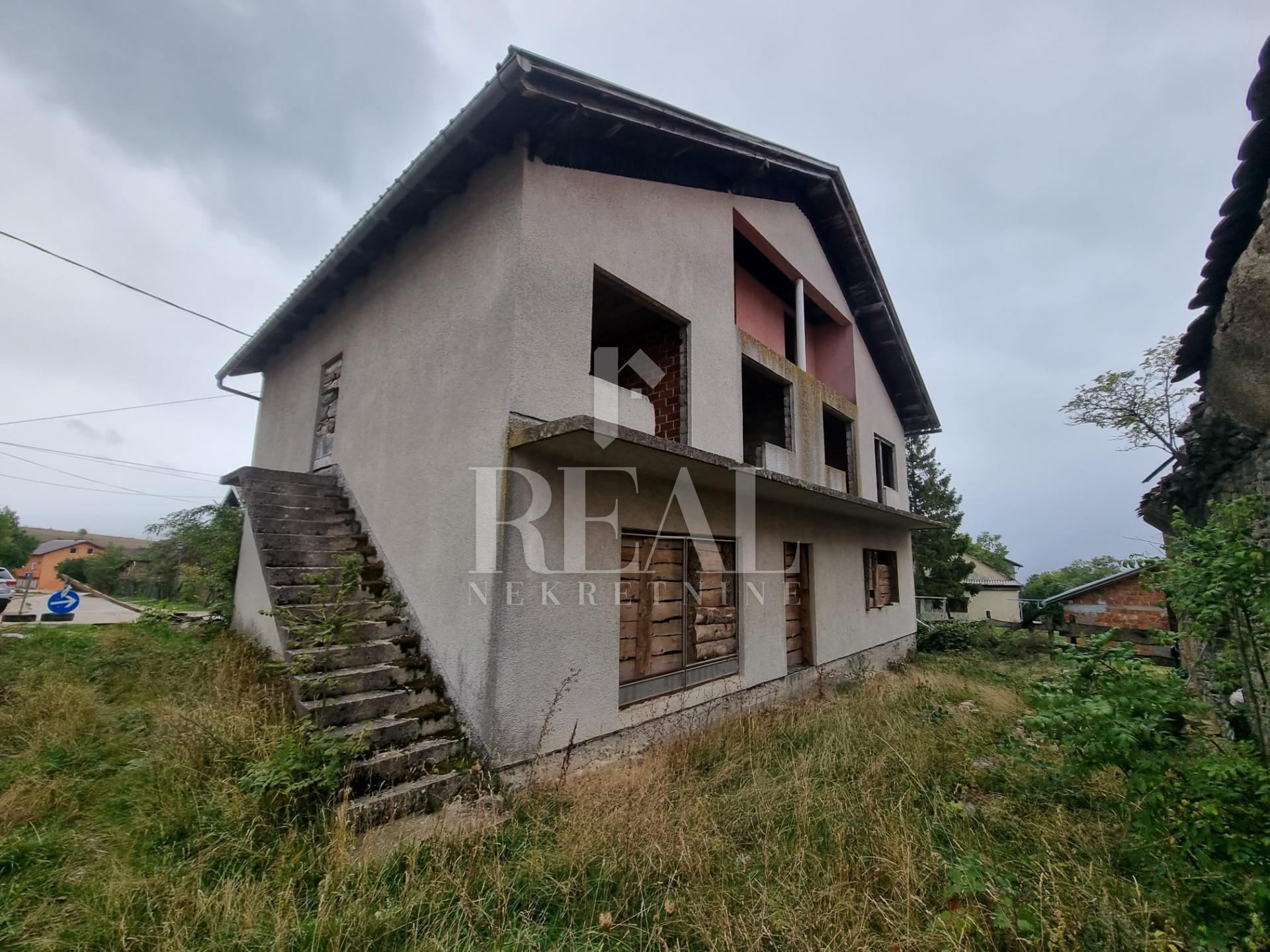 Kuća u Udbini, 300m², 4 sobe, slika 2