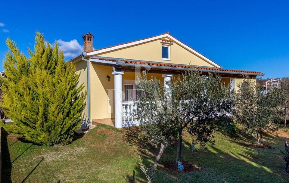 House u Ližnjanu, 255m², 4 sobe, slika 2