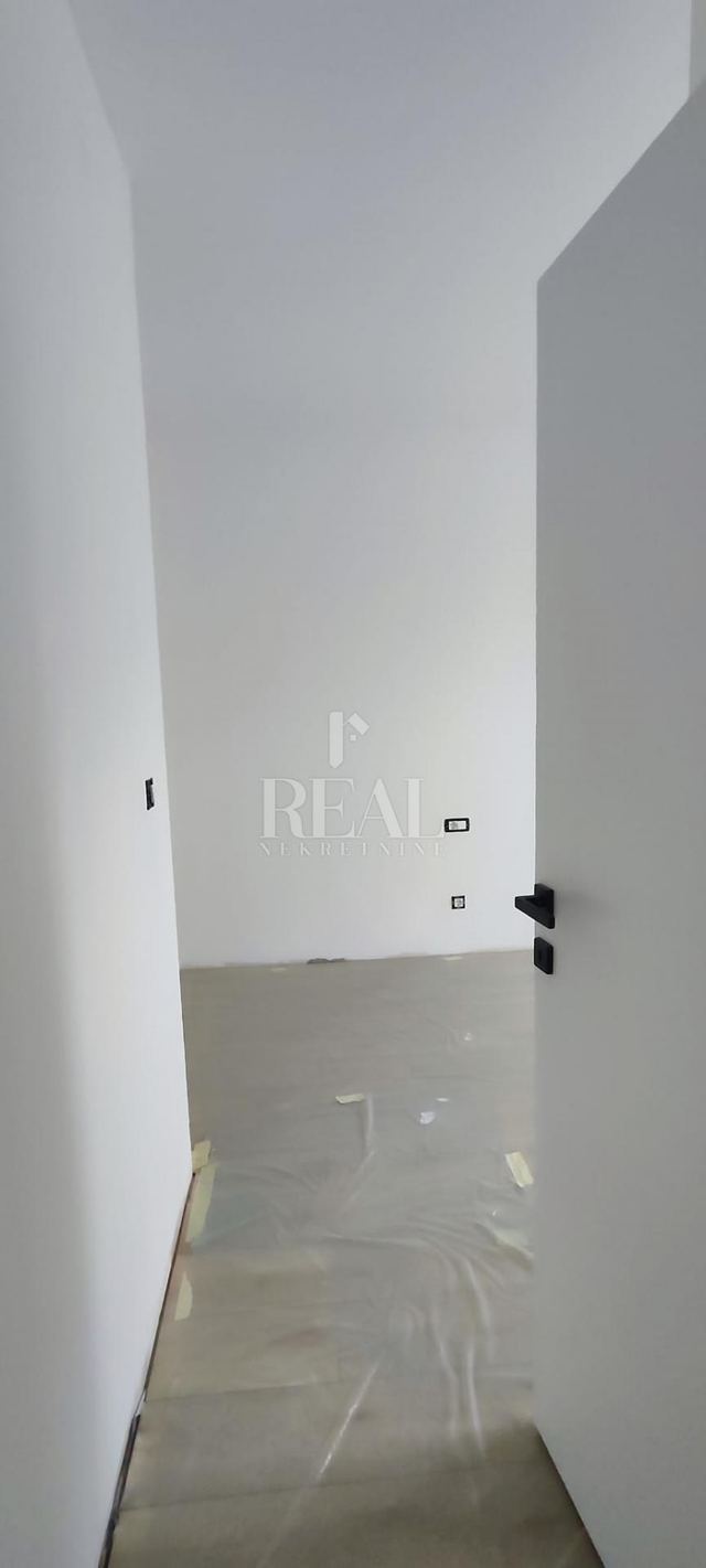 Appartamento u Trogiru, 88m², 3 sobe, slika 5