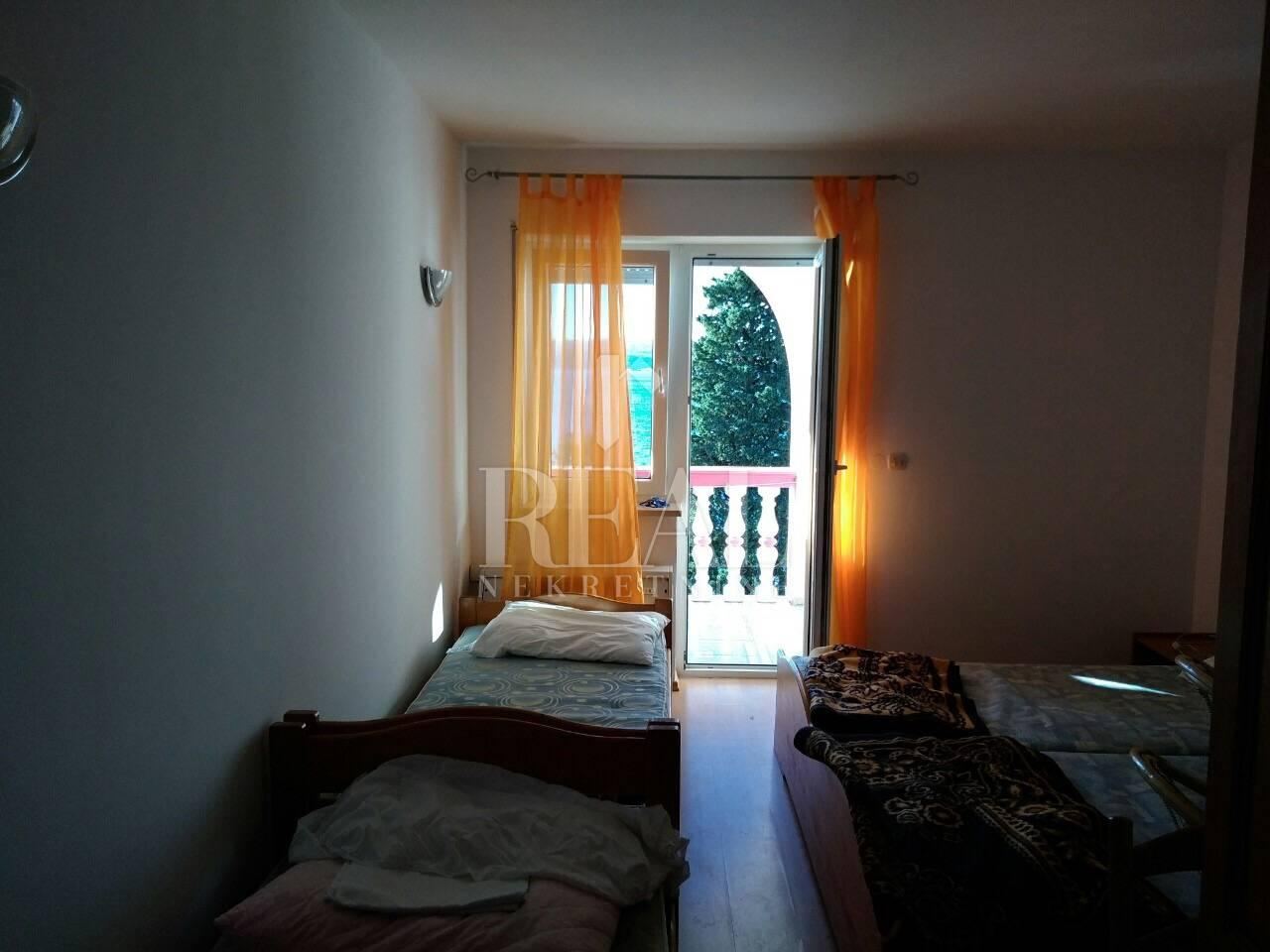 Casa u Crikvenici, 1300m², slika 5