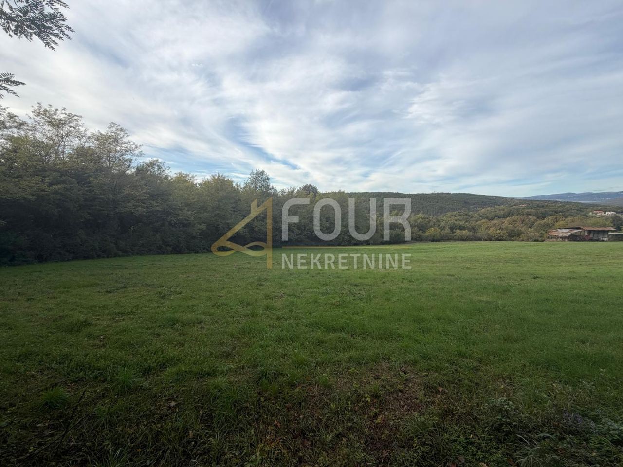 Grundstück u Oprtalju, 13112m², slika 2