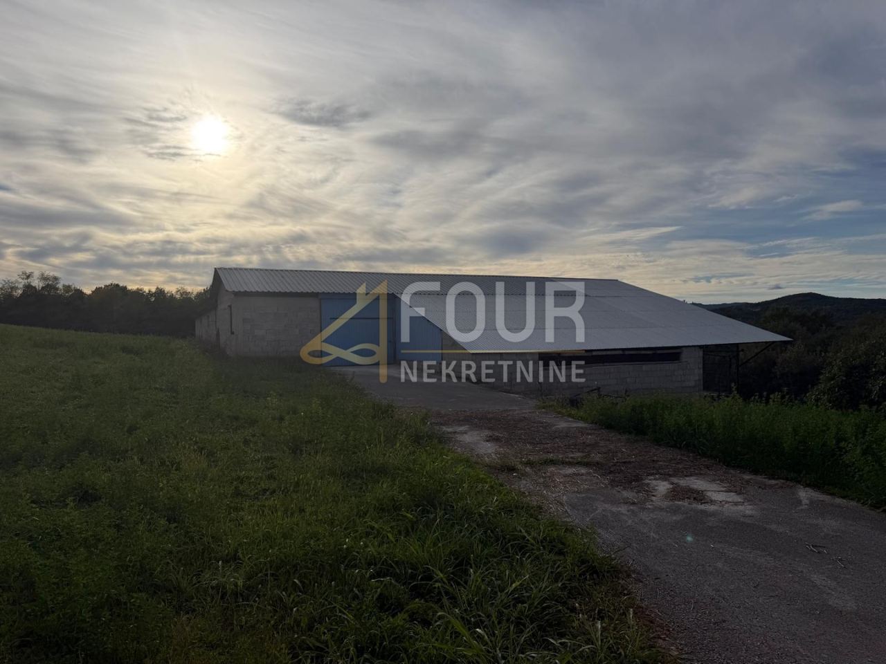 Grundstück u Oprtalju, 13112m², slika 3