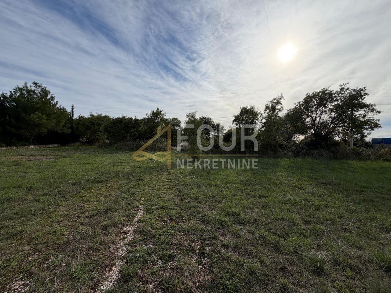 Land u Marčani, 603m²