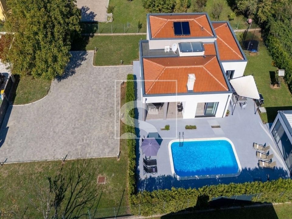 Casa u Labinu, 226m², 3 sobe