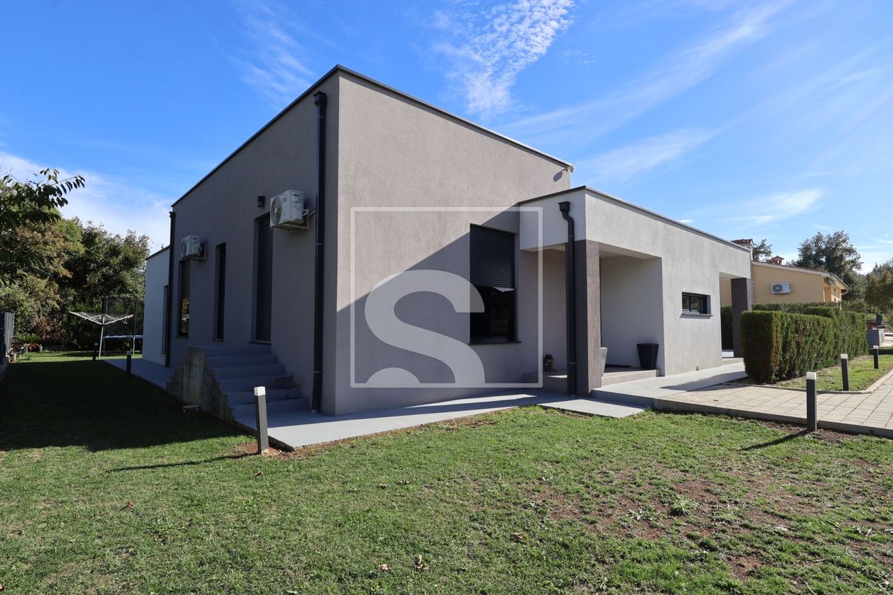 Casa u Labinu, 226m², 3 sobe, slika 4
