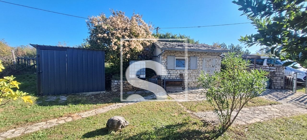 Grundstück u Oprtalju, 1631m², slika 3
