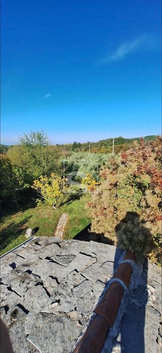 Grundstück u Oprtalju, 1631m², slika 5